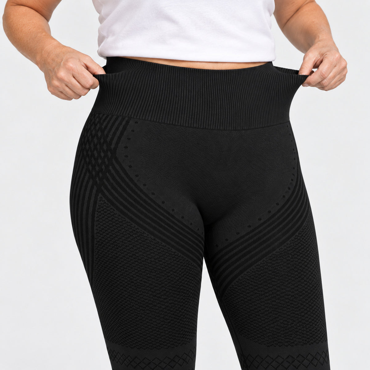 Doppellagiger High-Waist-Bund in Nahaufnahme
